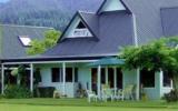 Holiday Home New Zealand Fernseher: Baker's Homestay - Cottage 