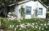 Holiday Home United States: Poppy Cottage 