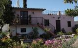 Holiday Home Motril Air Condition: Casa Paquena: Charming Beach Cottage 
