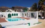Holiday Home Canarias: Casa Blanca: 8 Bedroom, Sleeps Upto 20. 