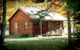 Holiday Home United States Fernseher: Bears Den 
