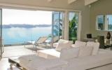 Apartment New Zealand: Cloud 9 - Luxury Accommodation Above The Beach In ...