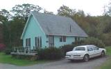 Holiday Home Maine: Green Cottage: Charming Lakefront Cottage In Owls Head 