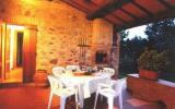 Holiday Home Italy: Attractive Old Tuscan Villa Set In Its Own Private Grounds 