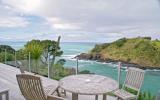 Holiday Home New Zealand: Ocean View Chalet 