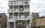 Holiday Home Ocean City Maryland: Beautiful Oceanblock Townhome 