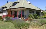 Holiday Home Other Localities New Zealand Tennis: Fredadufaur Homestay 