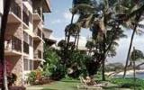Apartment Hawaii: Exquisite Beachfront Condo 