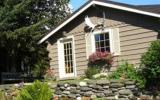 Holiday Home Homer Alaska: This Lovely Cottage Has Bay Windows With Amazing ...