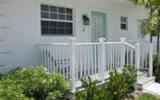 Holiday Home Fort Pierce: Seahorse Beach Bungalows 