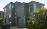 Holiday Home New Zealand: 4Leveled Luxury Townhouse By Waterfront 