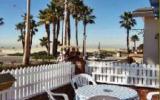 Holiday Home Newport Beach: Premier Oceanfront Retreat 