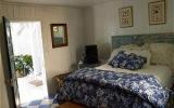 Holiday Home Tybee Island: Dutton Waller Cottage C1938: Pet Friendly! 