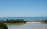 Holiday Home Fort Myers Beach: Spoonbill Paradise 
