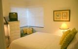 Holiday Home Clearwater Beach: Bay Esplanade 5 Bdm 3 Bth Private Pool By Pier ...