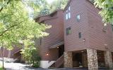 Apartment Pigeon Forge: Turtle Creek Condo With Beautiful Creek Views 