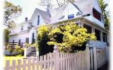 Holiday Home Massachusetts: 5 Bedroom Victorian In Oak Bluffs 