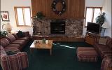 Holiday Home United States: Base Location, Great Views - Walk To Restaurants 