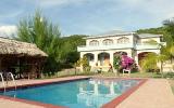 Holiday Home Saint Elizabeth: Sandy Rose Villa - A Tropical Paradise Getaway 