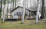Holiday Home Michigan: Birch Glen Cottage - Lake Ann Lakefront Retreat 