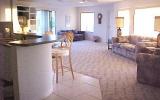 Apartment Dunedin Florida: Luxurious, 2,000 Sf, Private, Garage, Quaint ...