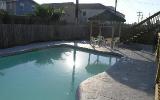 Apartment Texas: South Padre Island - Deluxe Remodeled Condos With Pool 