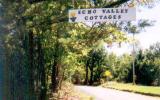 Holiday Home United States: Pocono Mountain's Echo Valley Cottages 