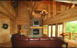 Holiday Home United States: Dreaming Bears - Gatlinburg, Tennessee ...