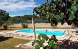 Holiday Home Istarska Radio: Holiday Cottage In Rovinj For 6 Persons ...