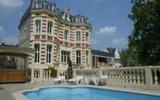 Holiday Home Picardie Whirlpool: Petit Château Thaïlandais In La Fere, ...