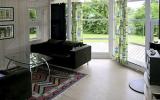 Holiday Home Frederiksborg: Holiday Cottage In Dronningmølle Near ...