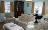 Holiday Home Berkshire: Holiday House, Follets Cottage, Pewsey For 4 People, ...