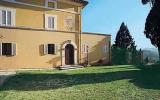 Holiday Home Italy: Villa Il Broglino: Accomodation For 9 Persons In Todi, ...