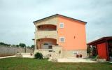 Holiday Home Liznjan: Holiday Home (Approx 65Sqm), Ližnjan For Max 6 Guests, ...
