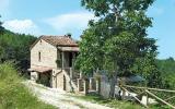 Holiday Home Italy: La Pietra Del Lupo: Accomodation For 11 Persons In ...