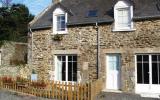 Holiday Home Cancale Waschmaschine: Accomodation For 7 Persons In Cancale, ...