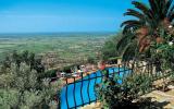 Holiday Home Lucca Toscana: Agriturismo Le Capanne: Accomodation For 4 ...