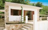 Holiday Home Croatia: Haus Dina: Accomodation For 8 Persons In Isle Of Hvar, ...