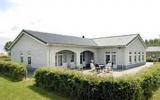 Holiday Home Ellemeet: Klaverweide Distel In Ellemeet, Zeeland For 40 ...