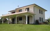 Holiday Home San Lorenzo Nuovo: Villa Bolsena In San Lorenzo Nuovo, Latium/ ...