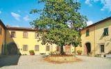 Holiday Home Florenz: Villa Mandri: Accomodation For 8 Persons In ...