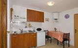 Holiday Home Crikvenica: Holiday Cottage In Crikvenica For 3 Persons ...