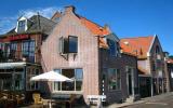 Holiday Home Netherlands Sauna: Mare Liberum In Enkhuizen, Nord-Holland ...