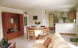 Holiday Home France Radio: Holiday Cottage Résidence Des Poétes In Begard ...
