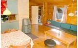 Holiday Home Truust Radio: Holiday Cottage Puk In Faarvang, Truust For 4 ...