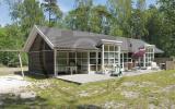 Holiday Home Bornholm Cd-Player: Rubinsøen Skovhuse H0045 
