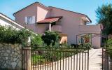 Holiday Home Croatia: Haus Manuela (Pul326) 