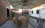 Holiday Home Italy: Dimora Tintoretto (It-30135-06) 
