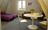 Holiday Home Noord Holland: B&b Kummer Yellow/red (Nl-1054-09) 