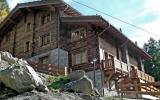 Holiday Home Zermatt: Zum Waldhüs Ch3920.530.1 